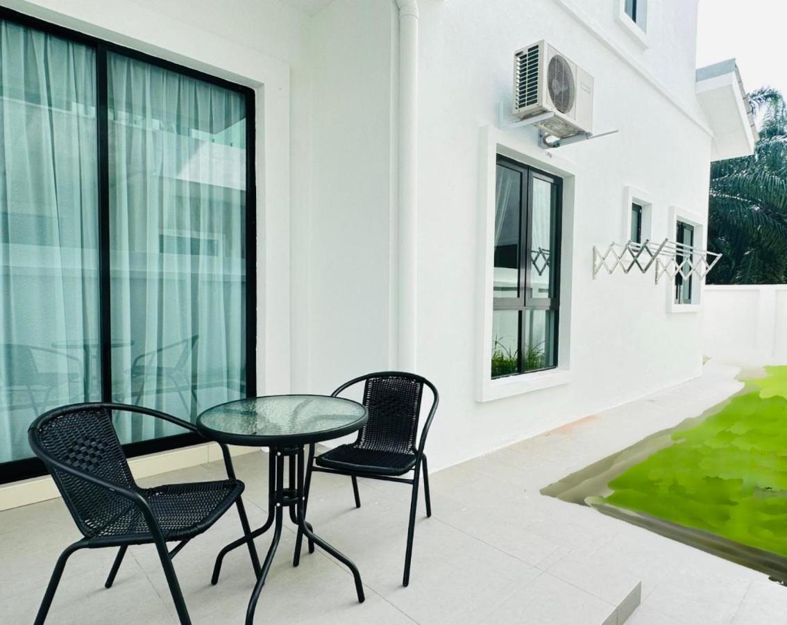 《Untitled Homestay》Sitiawan Ngoại thất bức ảnh